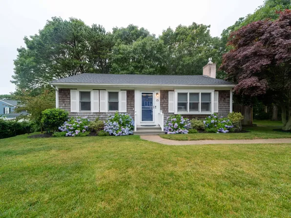 13 Hickory Lane, East Falmouth, MA 02536