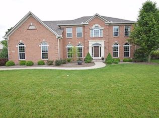 1286 Buglers Sound Cir, Batavia, OH 45103