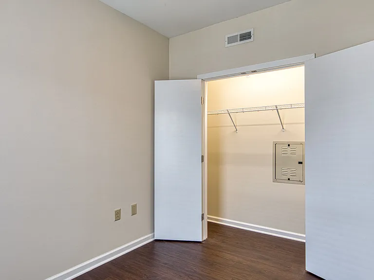 Gramercy Row Apartment Residences — Photo 15