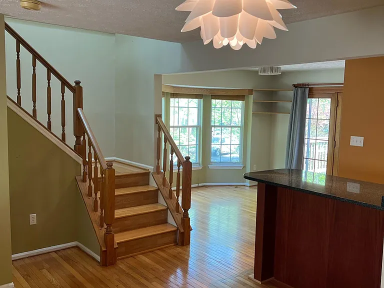 2 Bayshore Ct — Photo 11
