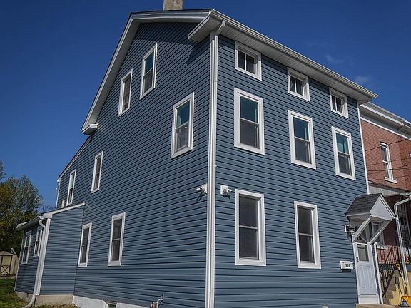 3rd image of 320 Ann St