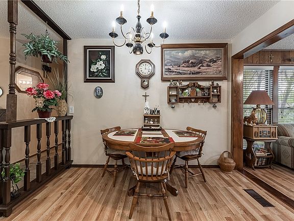 5th image of 1 Ames Ln
