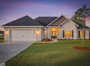 77 Silver Bluff Dr, Brunswick, GA 31523