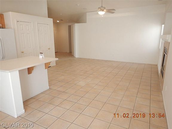 4th image of 625 Lava Beds Way #0