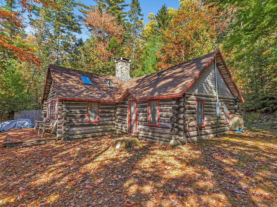 1st image of 215 Dickens Farm Road