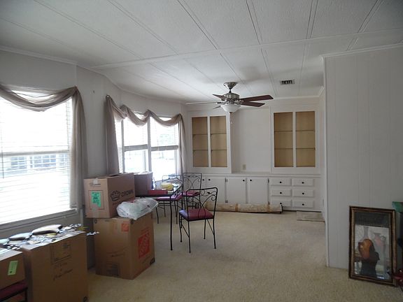 3rd image of 1107 Pioneer Cir