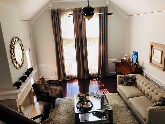 4th image of 4872 Lakeway Dr