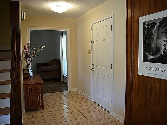 3rd image of 1854 Eagle Falls Dr
