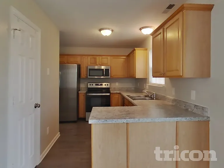 1689 Eagle Trace Dr — Photo 6