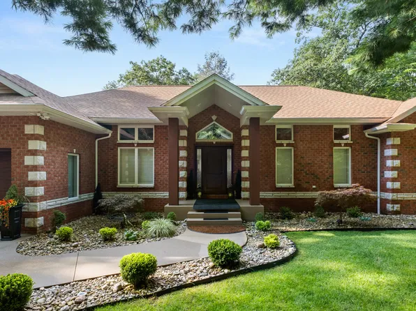 6065 Scenic Woods Cir N, Muskegon, MI 49445
