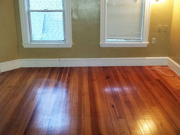 3rd image of 164 Franklin St #3rd