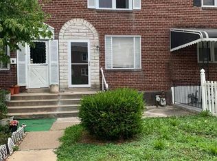 48 Mermont Cir, Darby, PA 19023