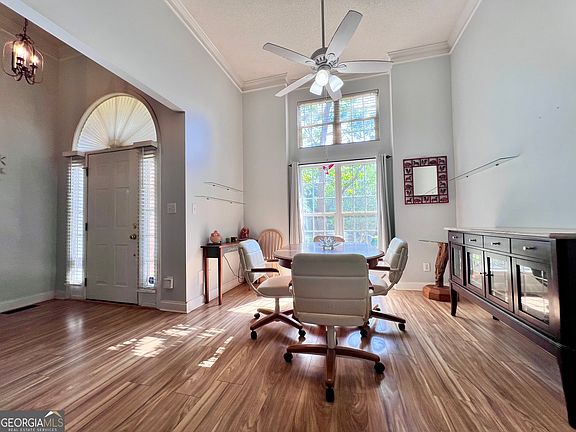 3rd image of 109 Quinelle Dr