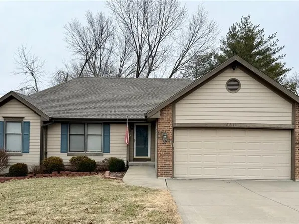 8811 N McGee St, Kansas City, MO 64155