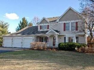 909 Acorn Dr, Dundee, IL 60118