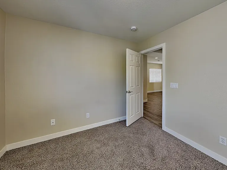 3744 Laguna Veneta Ave — Photo 10
