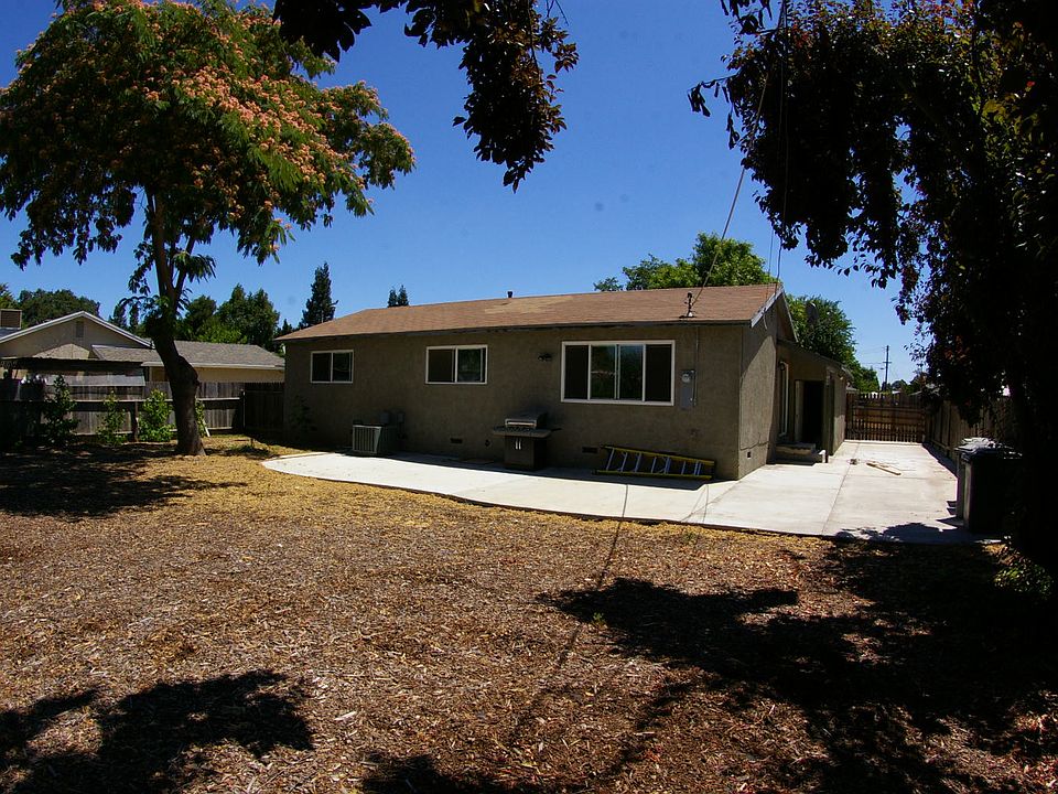 2nd image of 716 Almond Ct