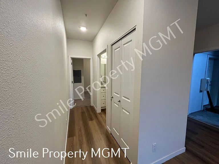 6940 SE Long St — Photo 5