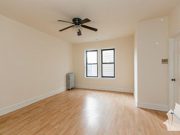 5th image of 4853 N Damen Ave