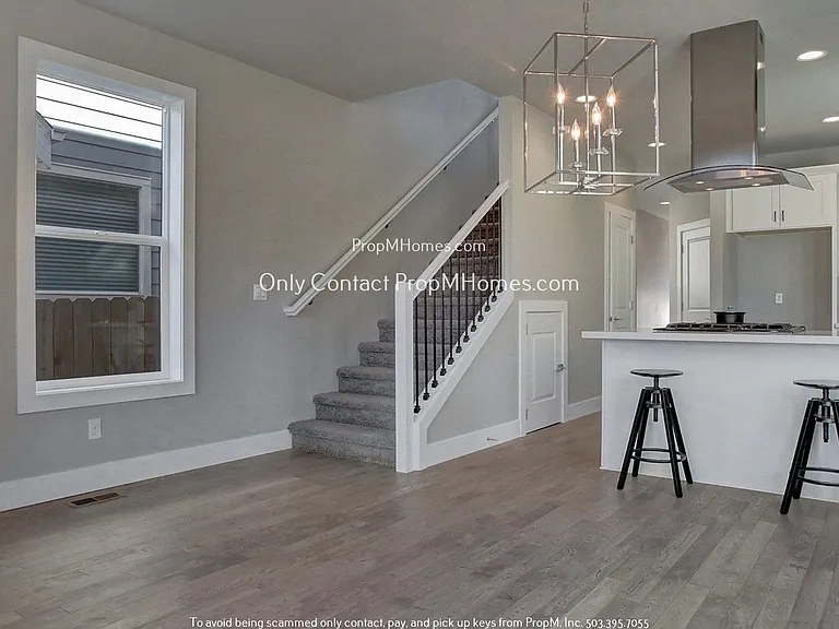 927 N Stafford St — Photo 5