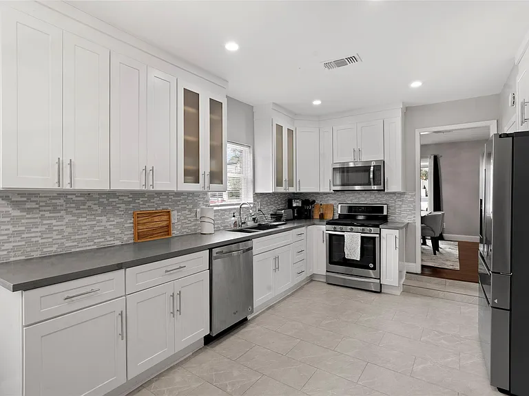 5027 Wigton Dr — Photo 11