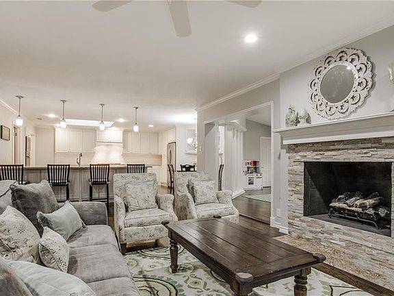 5th image of 4517 Shady Hill Dr