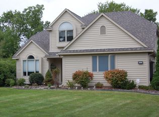 21850 Azalea Cir #3, Grosse Ile, MI 48138