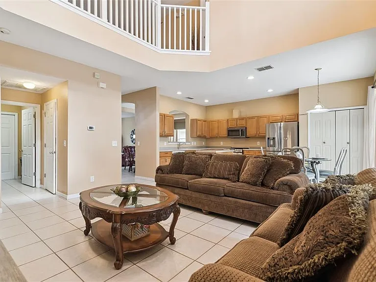 1162 Solana Cir — Photo 30