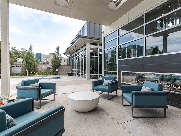 Arista Uptown — Photo 22