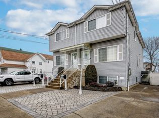 201 Van Pelt Ave, Staten Island, NY 10303
