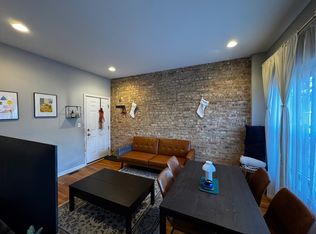 4720 N Bernard St APT 3E, Chicago, IL 60625