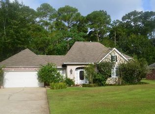 408 Westwood Dr, Mandeville, LA 70471