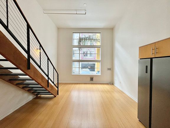 4th image of 175 Bluxome St Unit 107