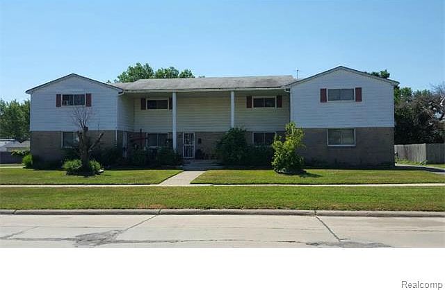 1st image of 1226 E Lincoln Ave #1