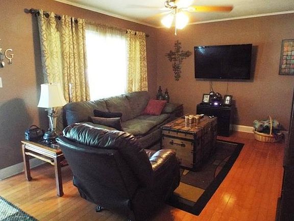 2nd image of 2907 Holmes Dr SE #3
