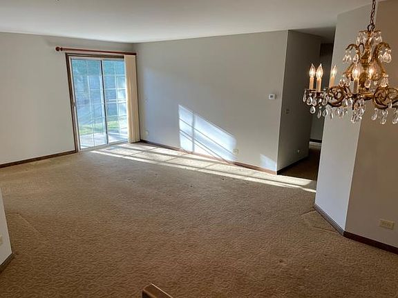 3rd image of 1868 Fox Run Dr Unit A