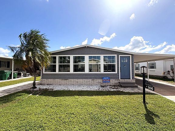3rd image of 17100 Tamiami Trl #206