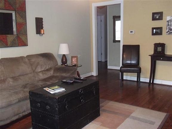 4th image of 1404 Avenue F
