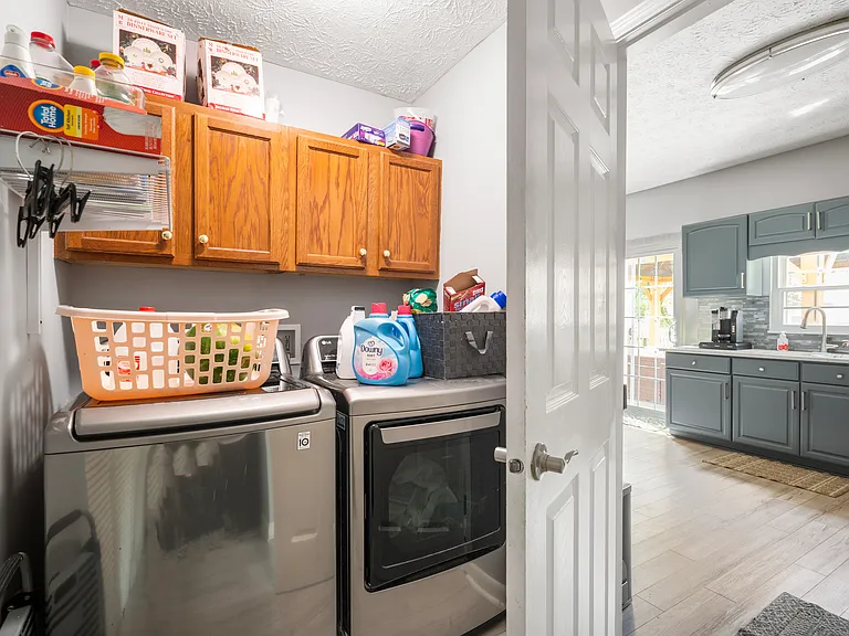 10007 Palmaire Pl — Photo 15