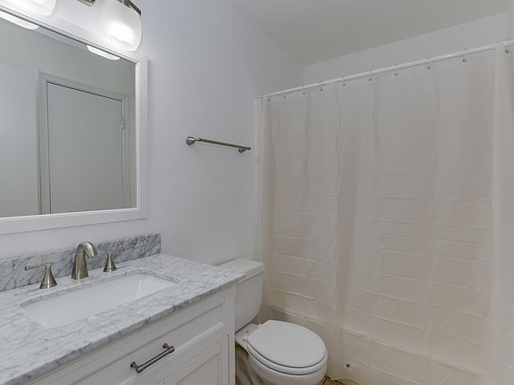 3rd image of 3618 Argo Ct