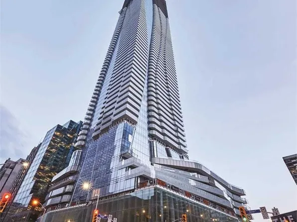 1 Bloor St E #6302, Toronto, ON M4W 0A8