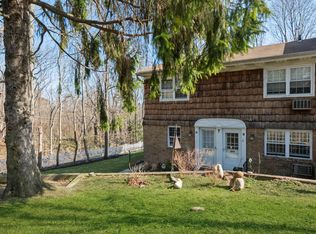 7 Harbour Ln APT 1B, Oyster Bay, NY 11771