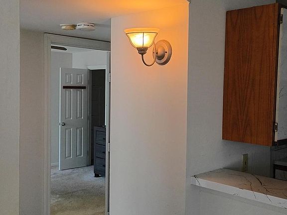 3rd image of 13560 Lord Sterling Pl #9-4