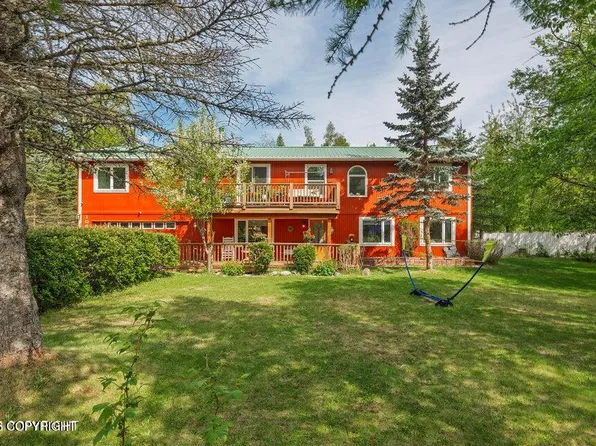 1061 E Agate Ln, Wasilla, AK 99654