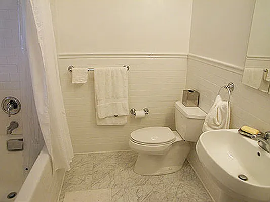 Rented by Verdi Square Realty | media 5