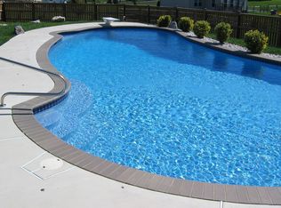 118 Cypress Point Dr, Charles Town, WV