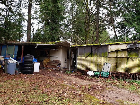 3rd image of 5807 Kitsap Way