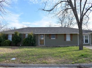 1207 E Fitzgerald St, Bangs, TX 76823