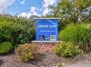 205 Glen Abbey Ln #156, Morgantown, WV