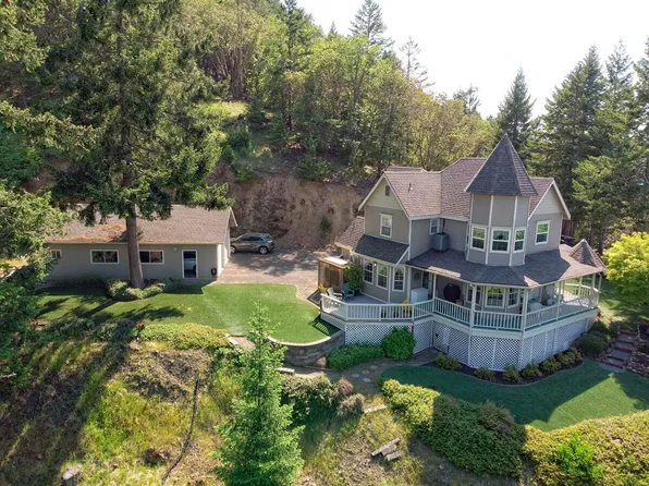 620 Poormans Creek Rd, Jacksonville, OR 97530